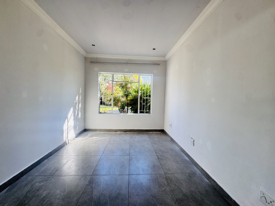 3 Bedroom Property for Sale in Flamwood North West